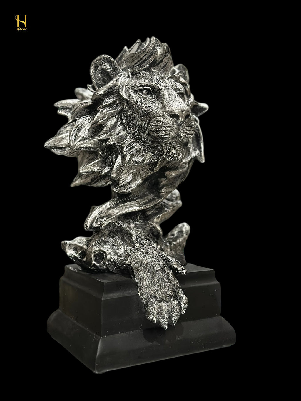 Majestic Lion Head Sculpture